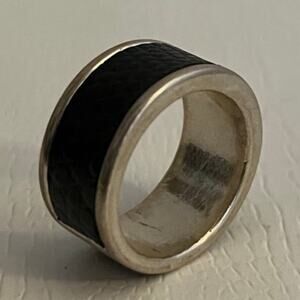 Snake Embossed Silver Ring - size 7